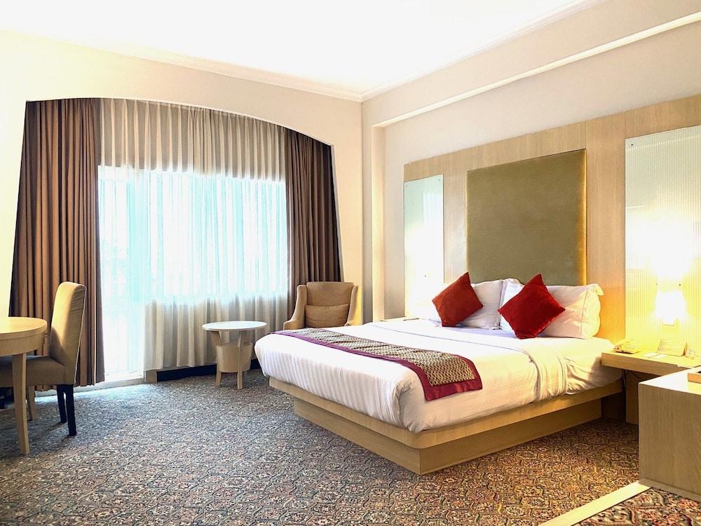 Pangeran Beach Hotel Padang  Ngoại thất bức ảnh